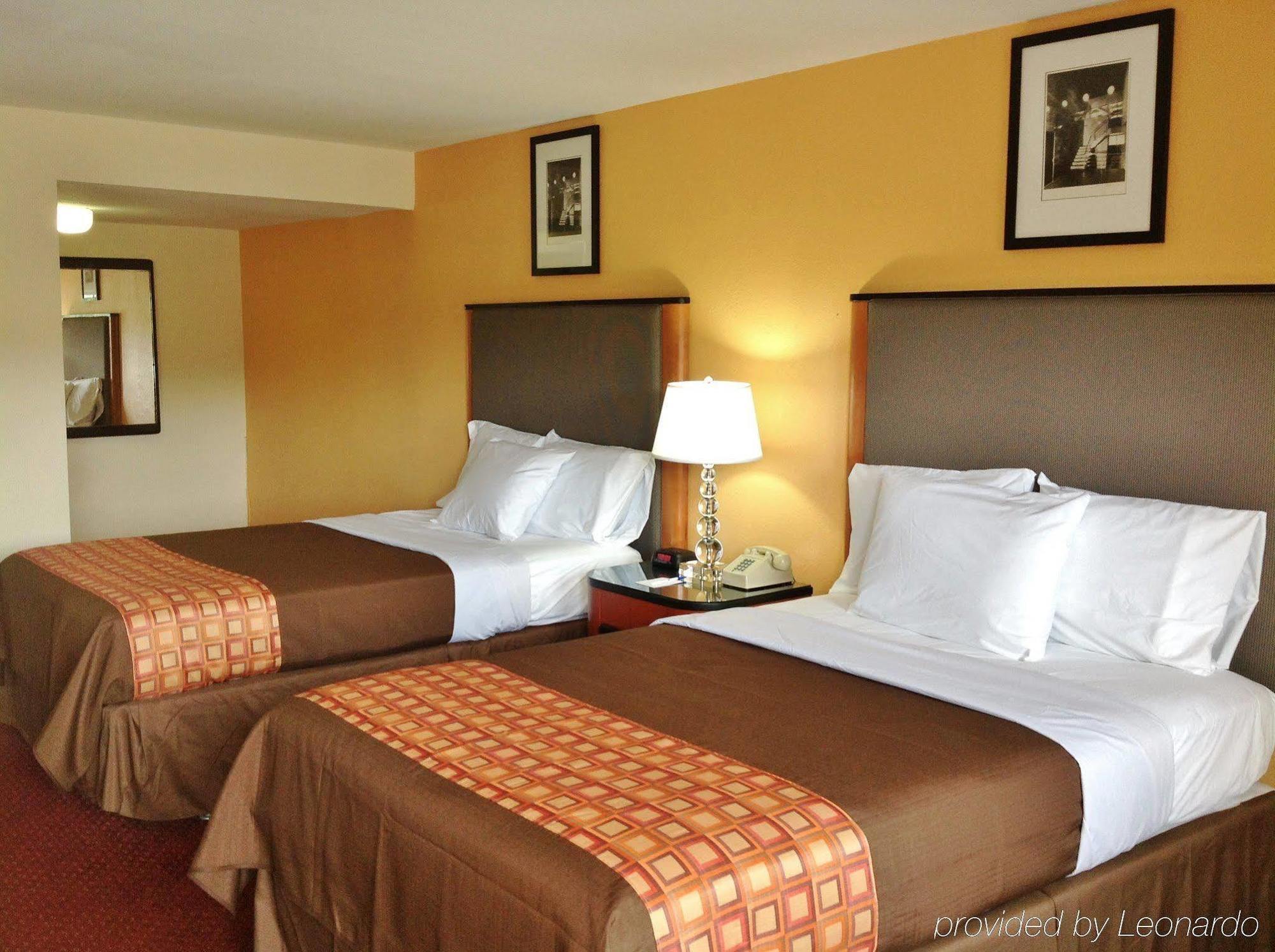 Media Inn & Suites Extérieur photo